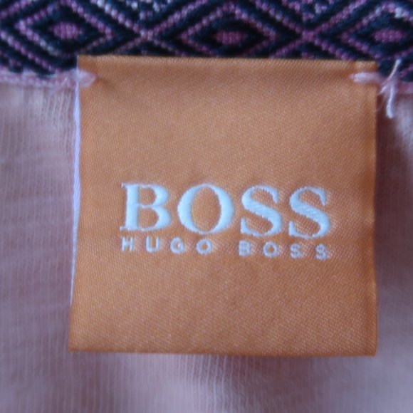 Hugo boss t-shirt - Picture 4 of 4